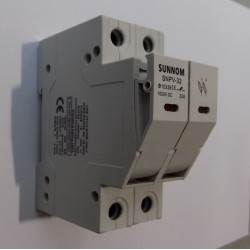 Двуполюсна основа с предпазители за фотоволтаици 10x38 мм Sunnom